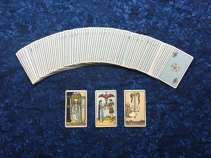 a 3 card tarot spread